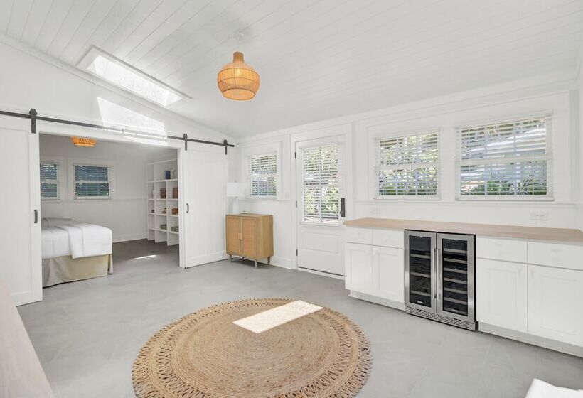 16 29th Avenue Isle Of Palms Group Retreat