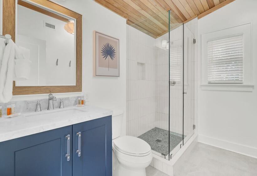 16 29th Avenue Isle Of Palms Group Retreat