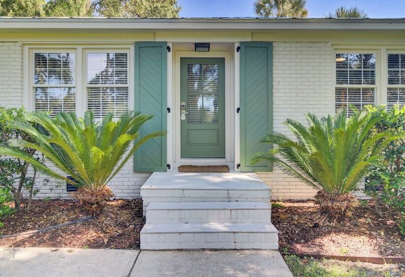 16 29th Avenue Isle Of Palms Group Retreat