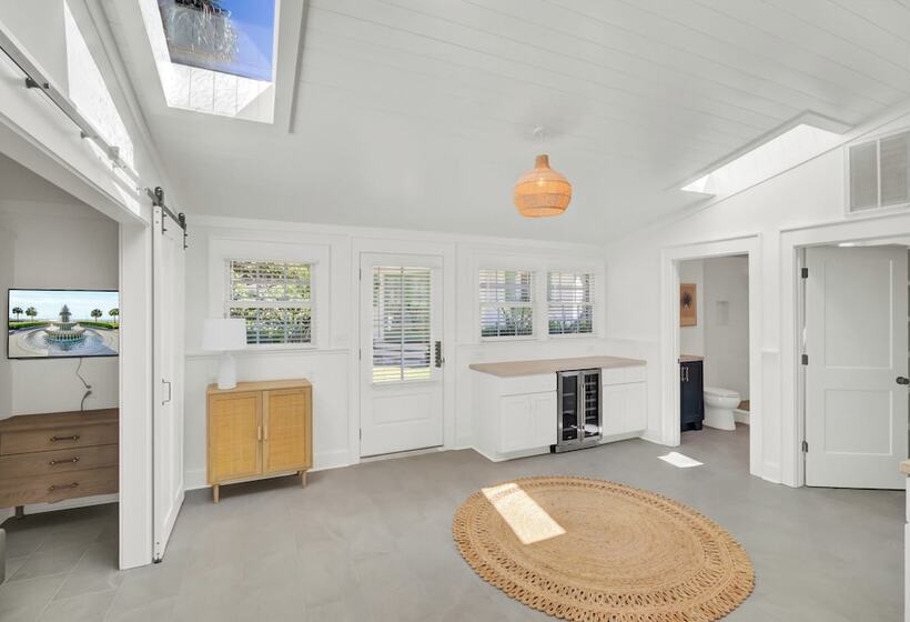 16 29th Avenue Isle Of Palms Group Retreat