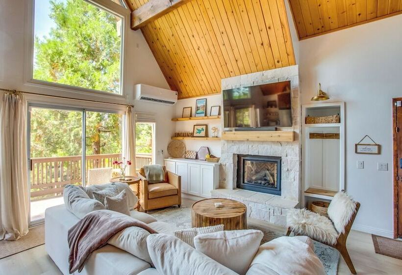 Designer A Frame In Lake Arrowhead W/ Game Room