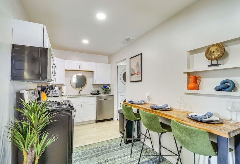 Albuquerque Retreat W/ Hot Tub Central Location!