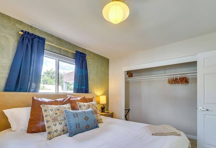 Albuquerque Retreat W/ Hot Tub Central Location!