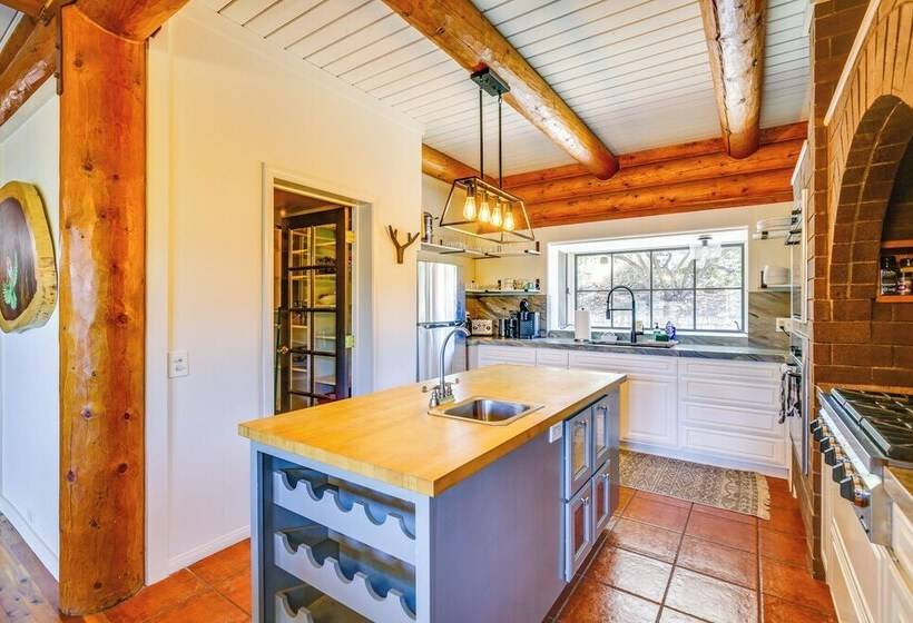 Alpine Log Cabin On 27 Acres W/ Hiking Trails!