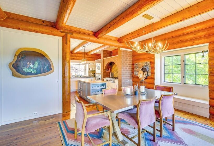 Alpine Log Cabin On 27 Acres W/ Hiking Trails!