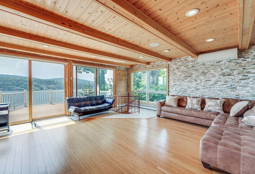 Beautiful Candlewood Lake House W/ Private Dock!