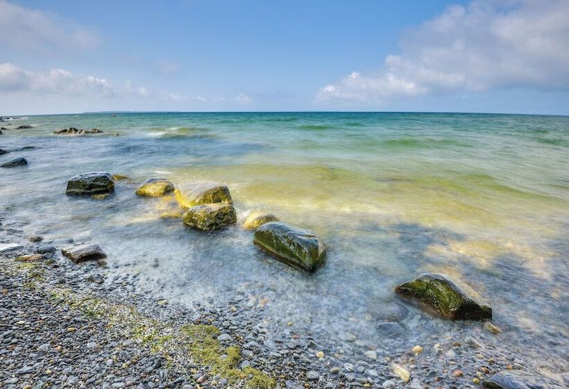 Waterfront Views: Lake Ontario Gem W/ Fireplace