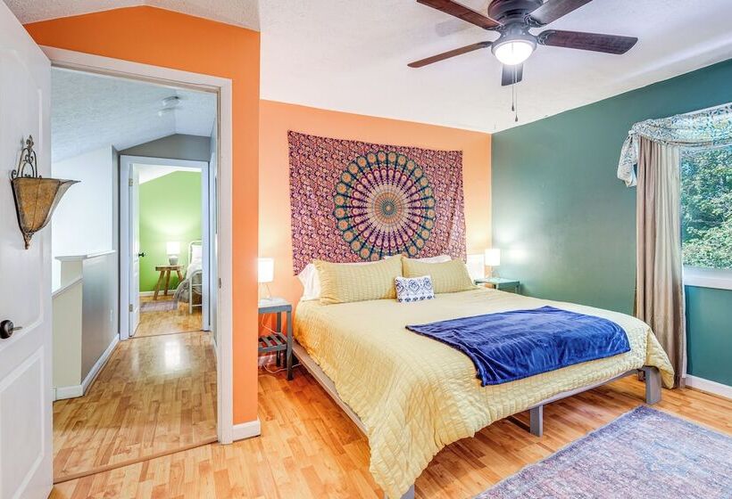 Blacksburg Hideaway W/ Hot Tub ~ 5 Mi To Campus!