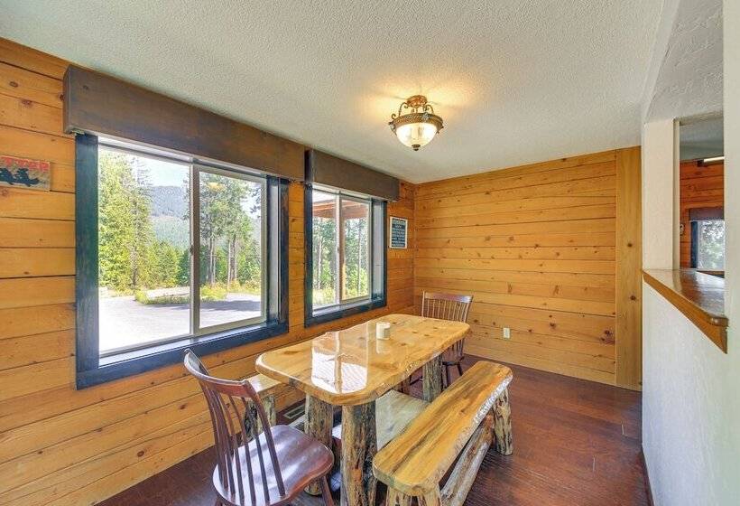 Cabin Near Lake Pend Oreille & Dtwn Sandpoint