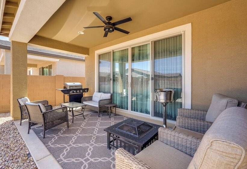 Central Casa Grande Home In Quiet Neighborhood