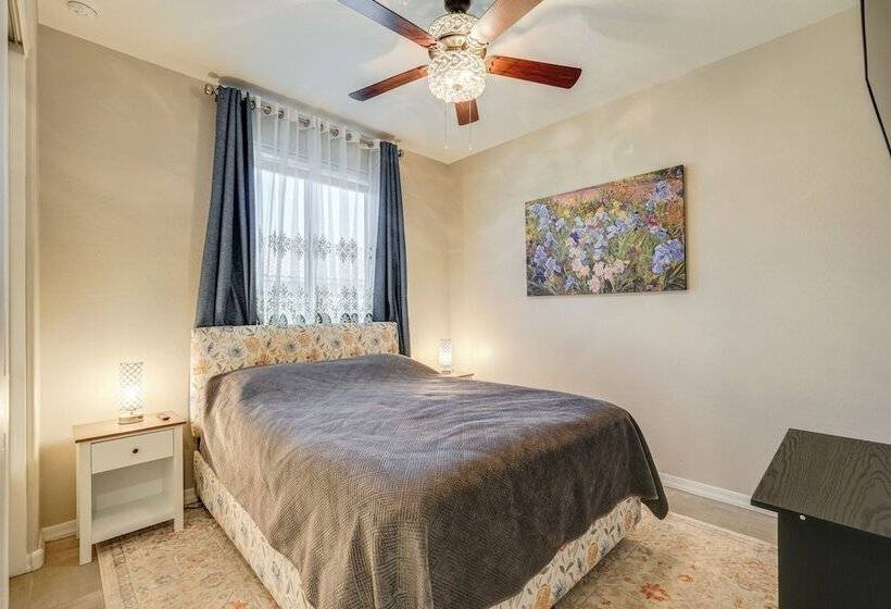 Central Casa Grande Home In Quiet Neighborhood