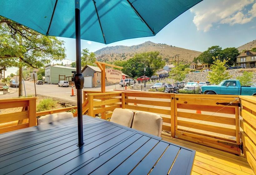 Central Virginia City Home W/ Deck!