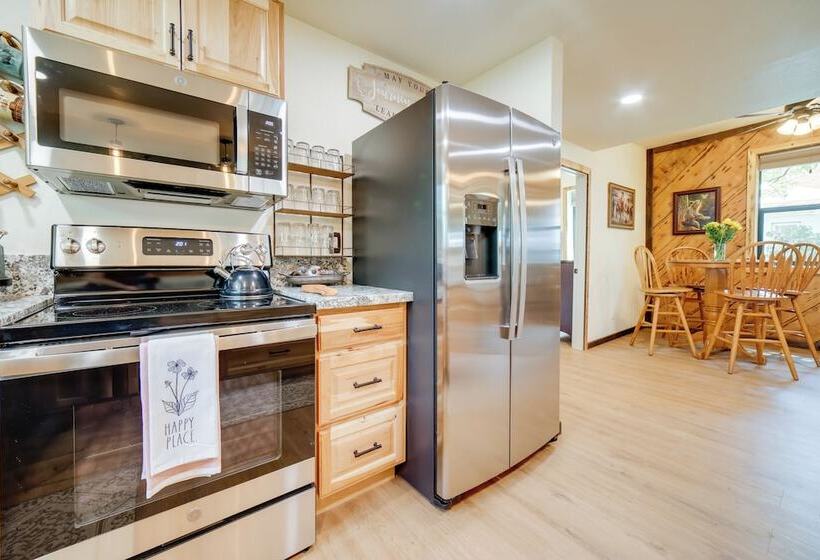 Central Virginia City Home W/ Deck!