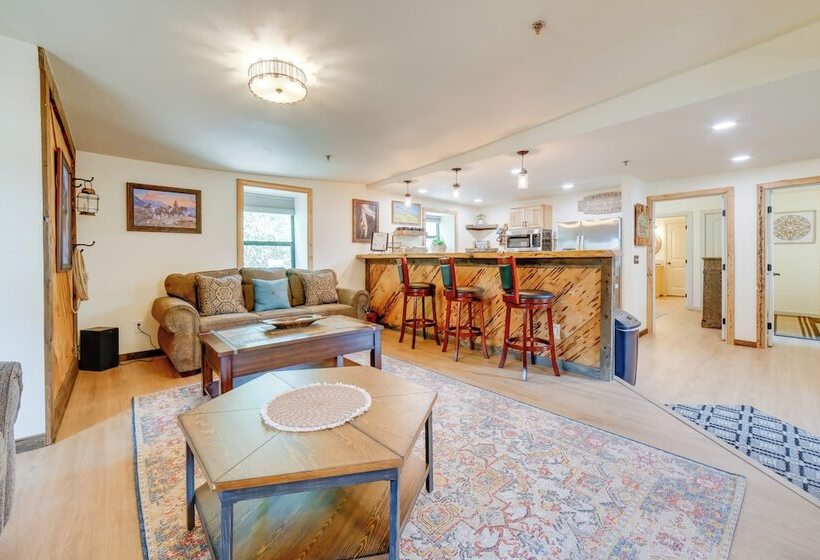 Central Virginia City Home W/ Deck!