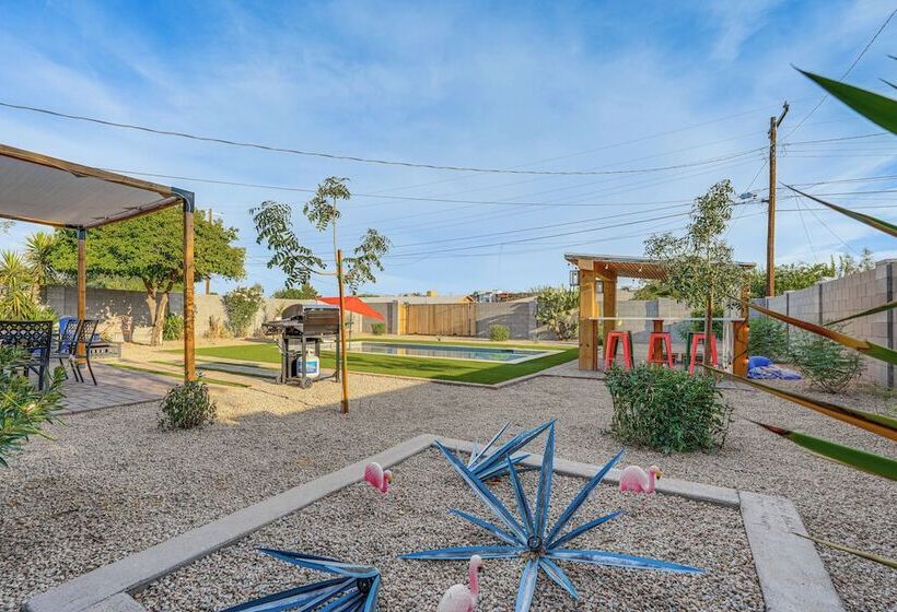 Chandler Home 7 Blocks To Dtwn W/ Backyard Oasis!