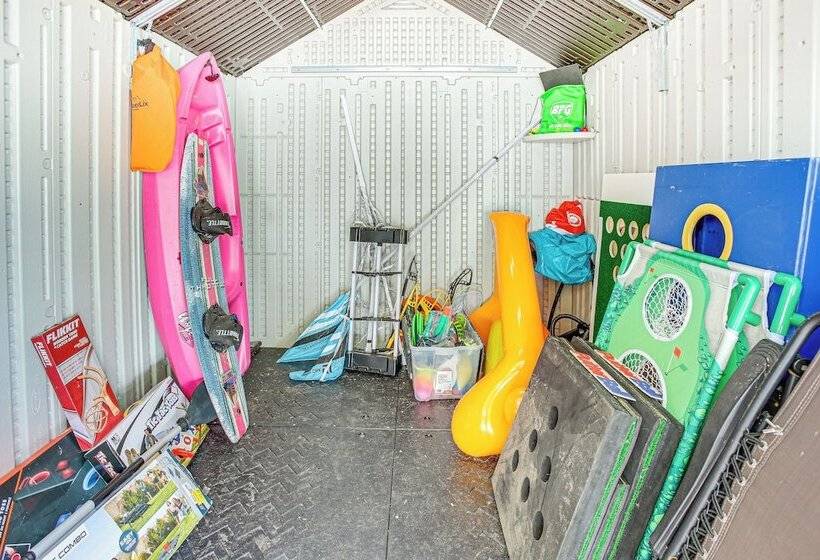 Charming Bear Lake Cottage W/ Dock & Paddleboards!