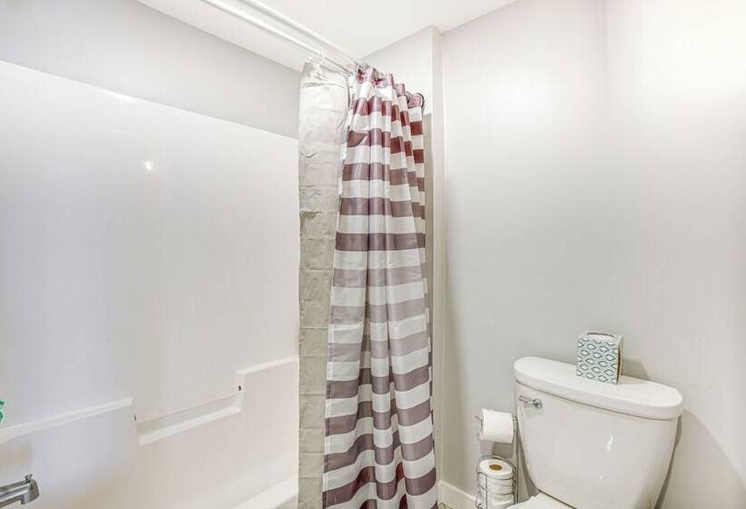 Charming Bear Lake Cottage W/ Dock & Paddleboards!