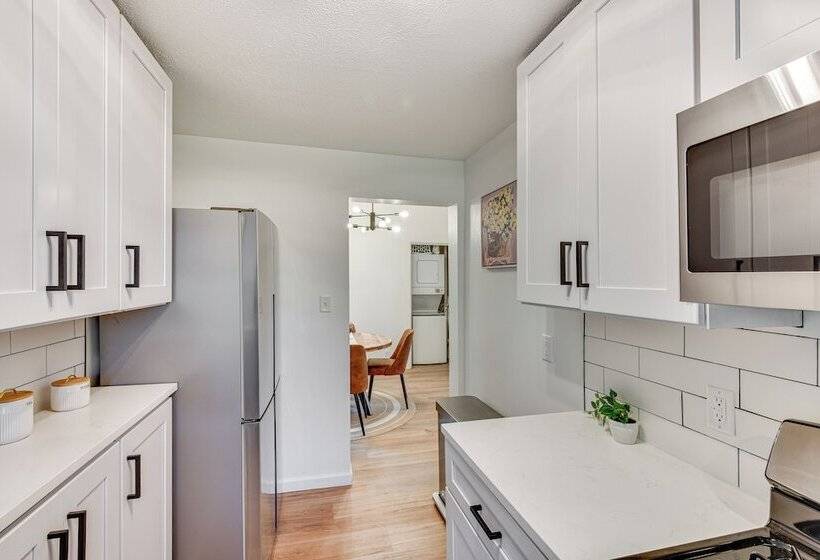 Charming South Bend Home Near Notre Dame!