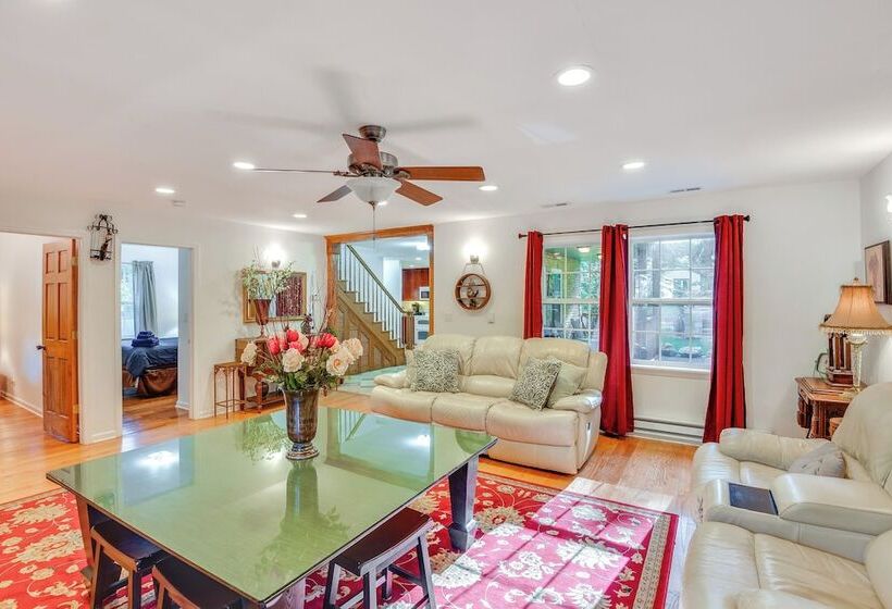 Coloma Retreat W/ Fire Pit, Walk To Beaches!