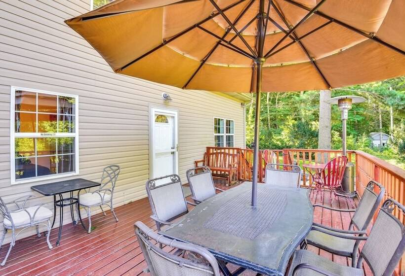Coloma Retreat W/ Fire Pit, Walk To Beaches!