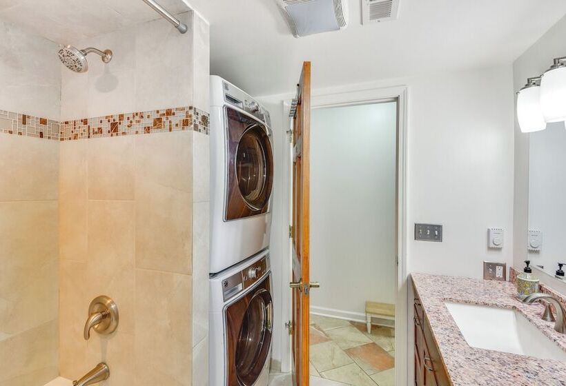 Coloma Retreat W/ Fire Pit, Walk To Beaches!