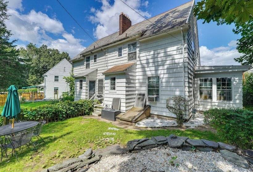 Colorful Home ~ 1 Mi To Hudson River!