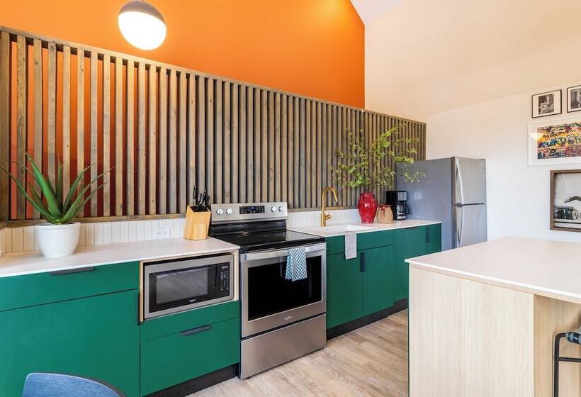 Conway Buyout   2 Units By Avantstay Dt Nash!