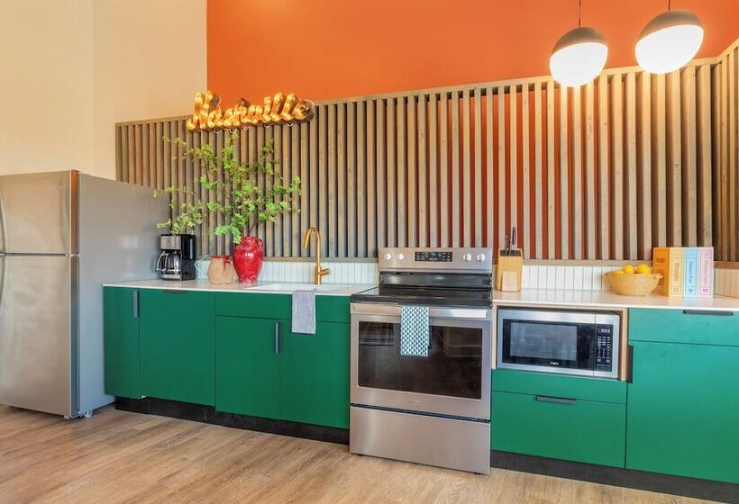 Conway Buyout 2 Units By Avantstay Nashville!