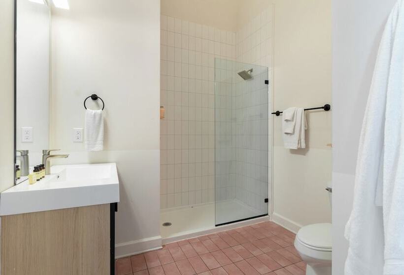 Conway Buyout 2 Units By Avantstay Nashville!