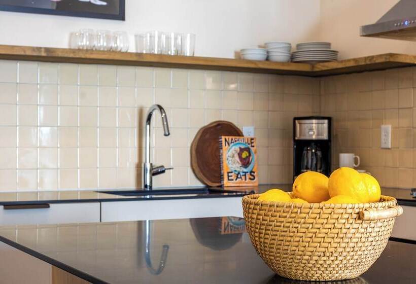 Conway Buyout 2 Units By Avantstay Nashville!