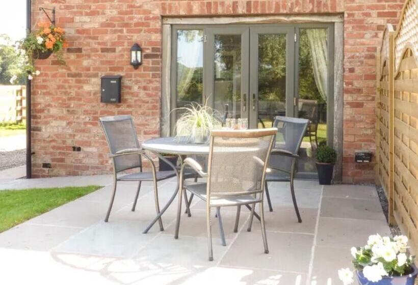 Rural Cottage Full Kitchen Pets Ok Paddock