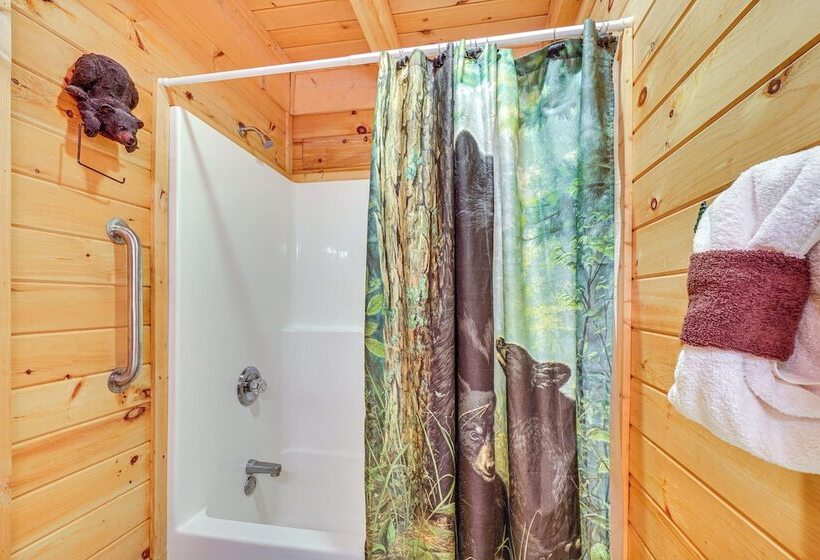 Cozy Cabin W/ Hot Tub < Half Mi To Douglas Lake!