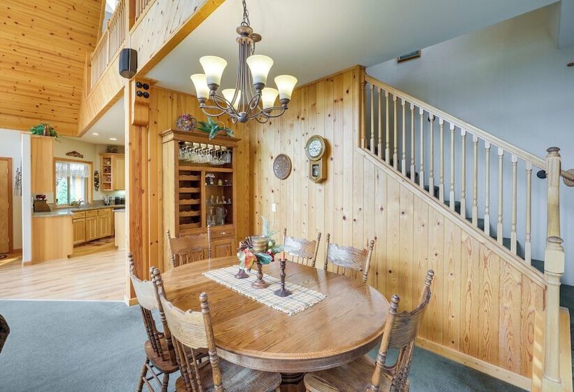 Cozy Chester Home W/ Patio & Lake Access!