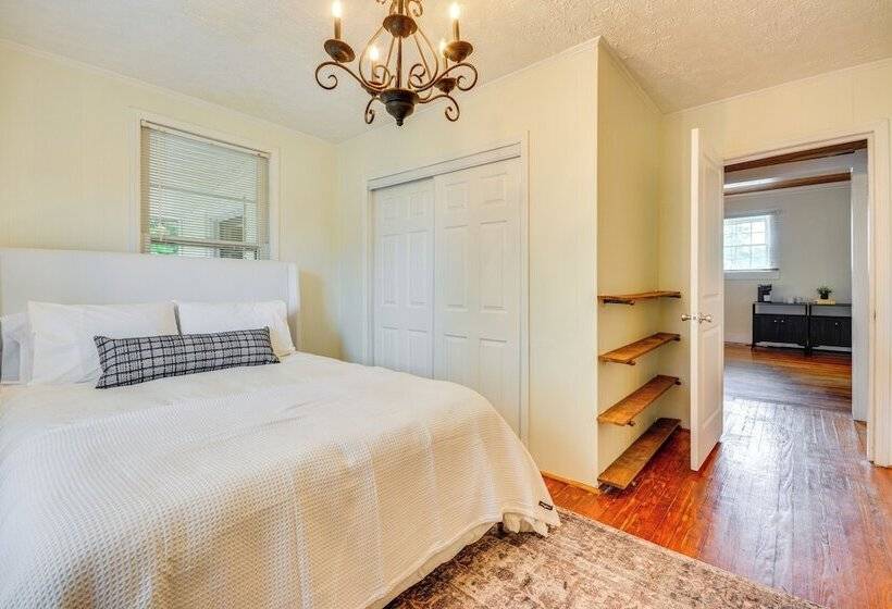 Danville Home W/ Patio < 1/2 Mi To Caesars Casino!