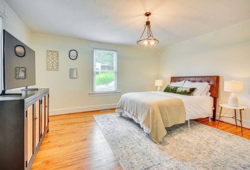 Danville Home W/ Patio < 1/2 Mi To Caesars Casino!