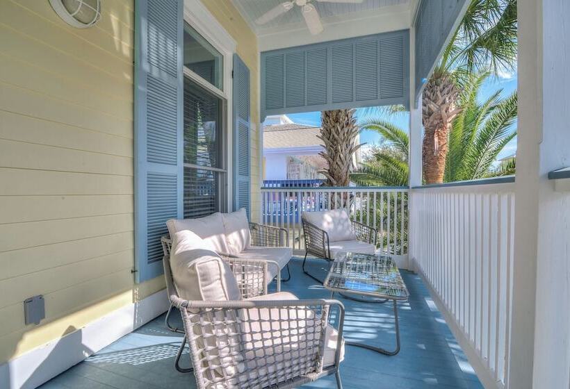 Destin Dream By Avantstay 2 Story Home, Walk To Beach, Hot Tub