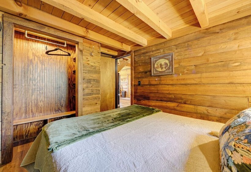 Dreamy Penrose Cabin W/ Panoramic Mountain Views