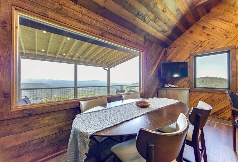 Dreamy Penrose Cabin W/ Panoramic Mountain Views
