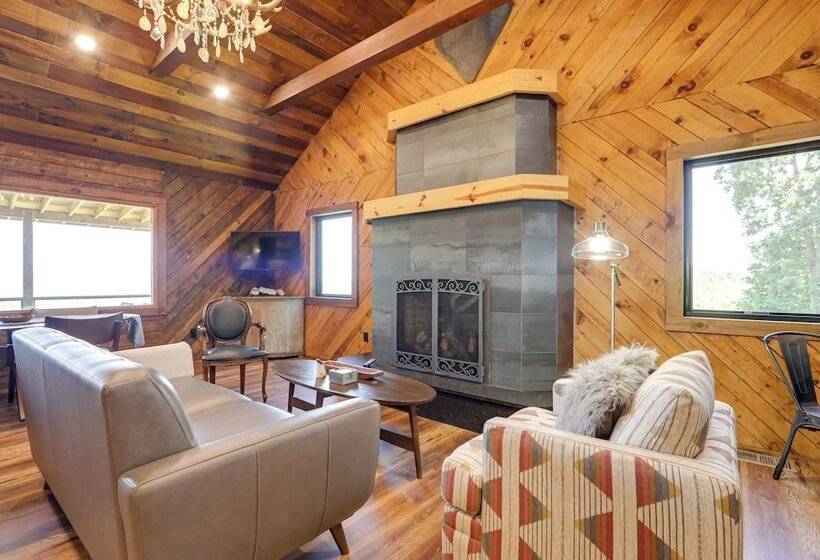 Dreamy Penrose Cabin W/ Panoramic Mountain Views