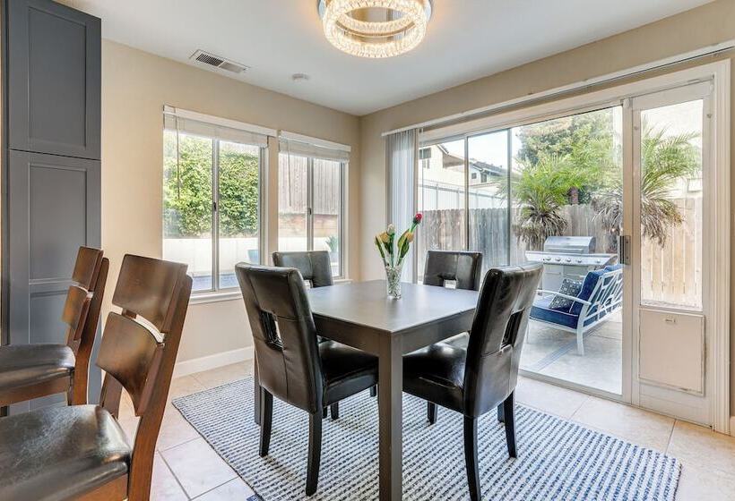 Elegant Antelope Home W/ Pool, Spa & Sauna!