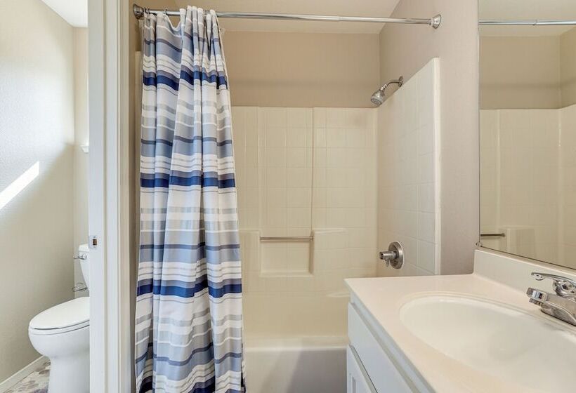 Elegant Antelope Home W/ Pool, Spa & Sauna!