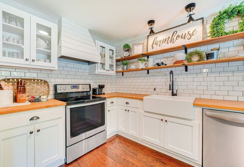 Family Friendly Harrison Home: 33 Mi To Branson!