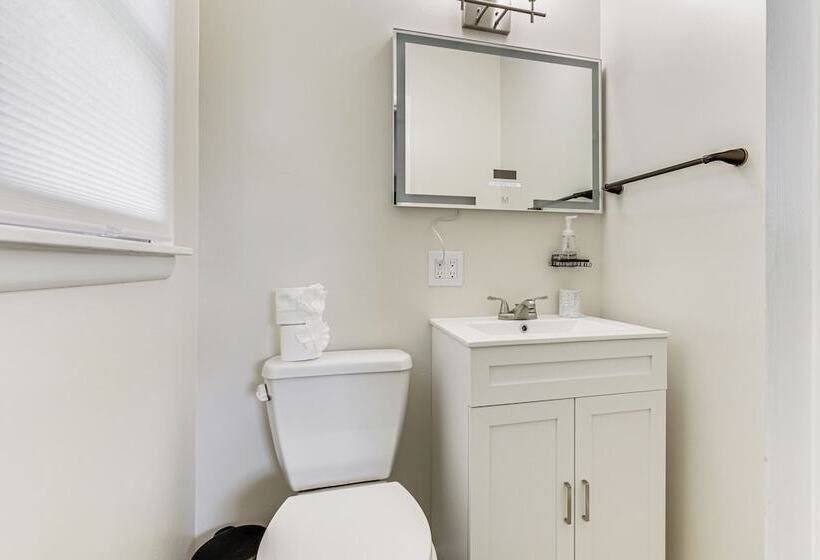 Florence Family Home W/ Dog Friendly Yard