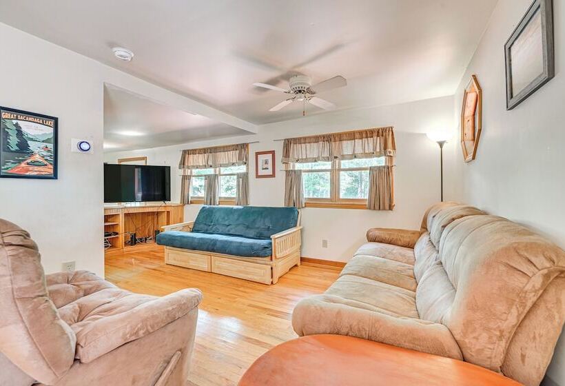 Pet Friendly Home W/ Beach In Northville!