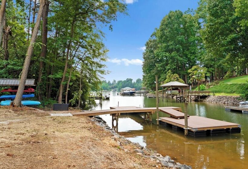 Hideaway Cove Private Dock, Firepit, New Build