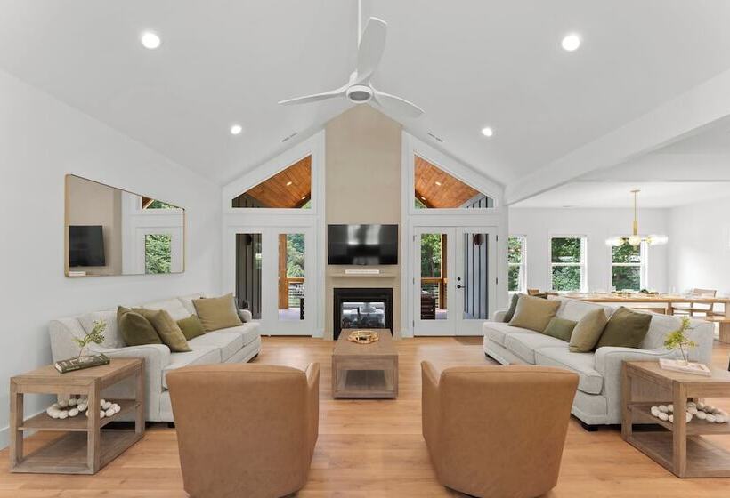 Hideaway Cove Private Dock, Firepit, New Build