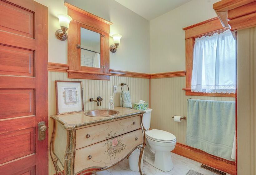 Historic Hillsdale Home Near Downtown!