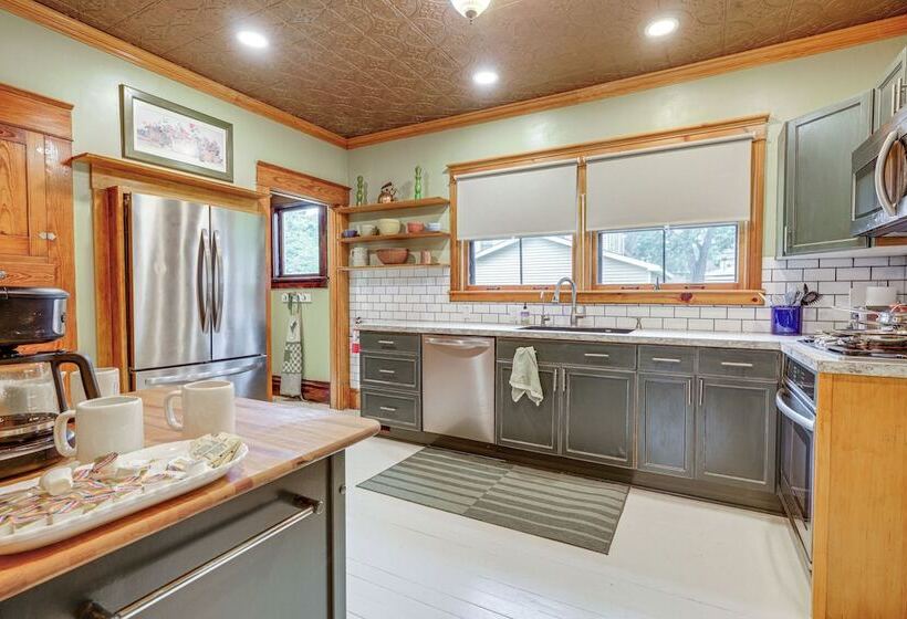 Historic Hillsdale Home Near Downtown!