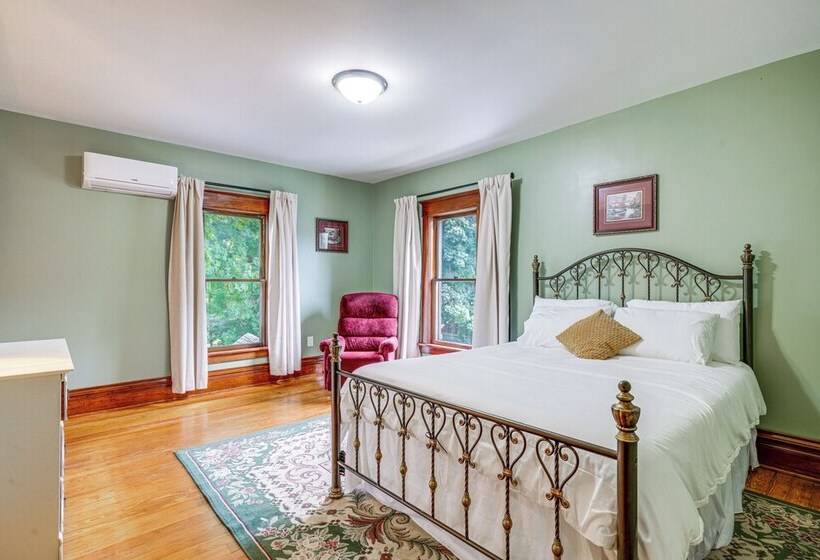 Historic Hillsdale Home Near Downtown!