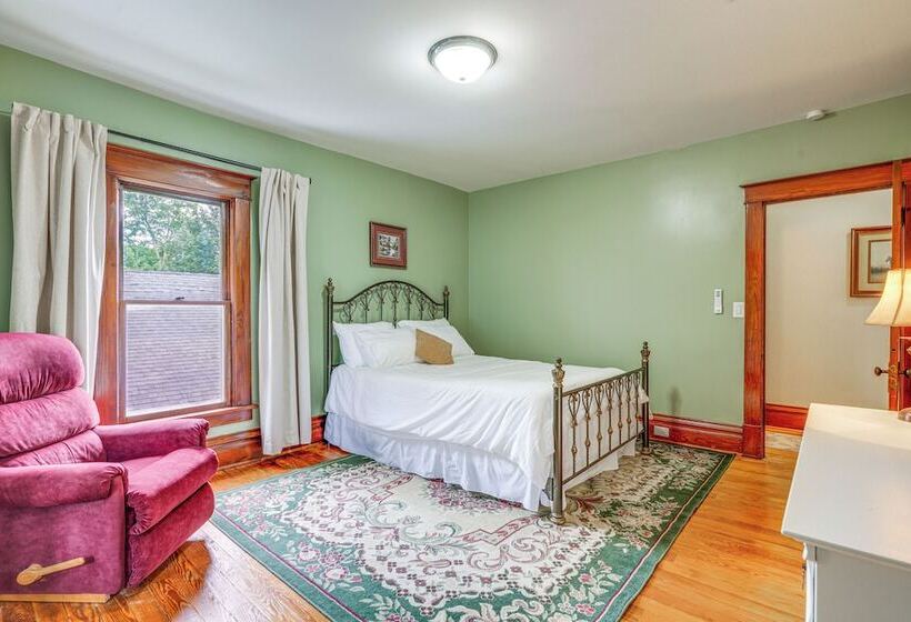 Historic Hillsdale Home Near Downtown!